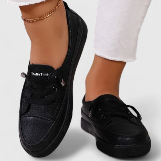 Mesh-Blend Orthopedic Shoes with a Light Supportive Fit