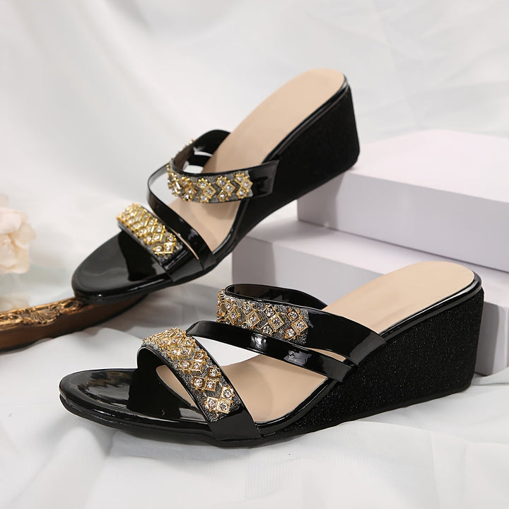 Shiny Wedge Sandals with a Gentle Fit