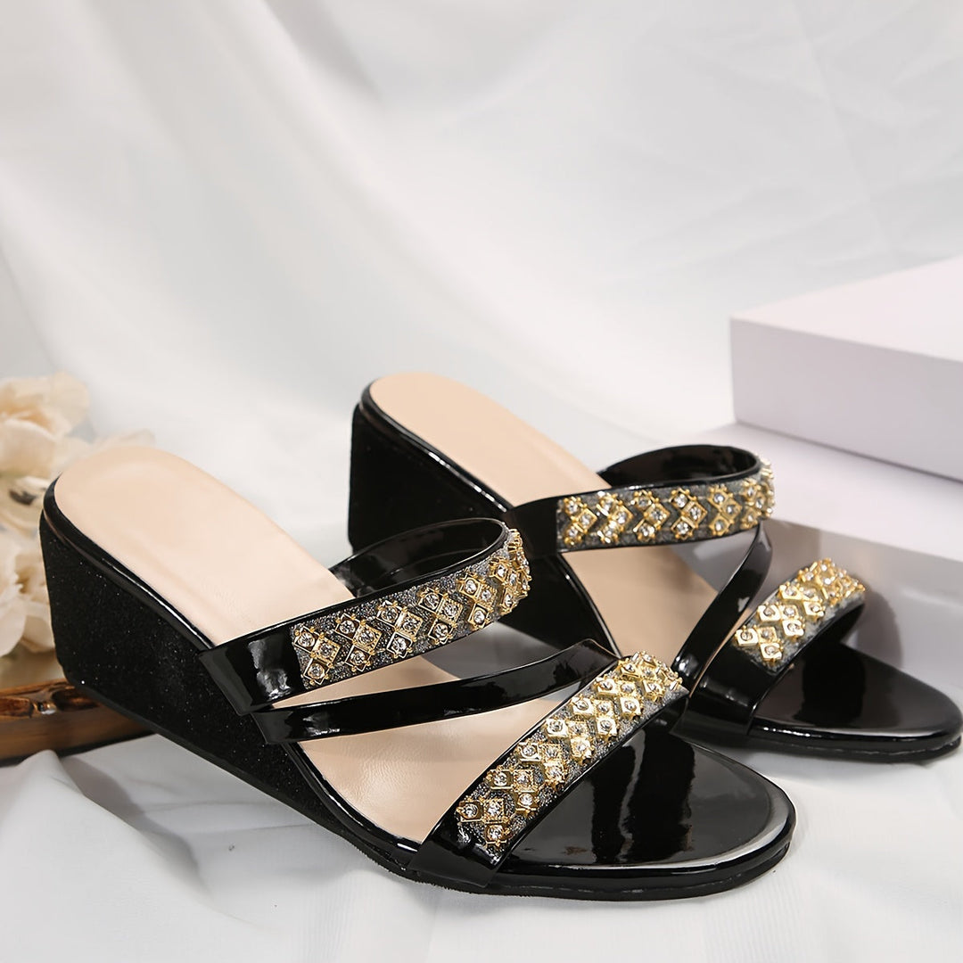 Shiny Wedge Sandals with a Gentle Fit
