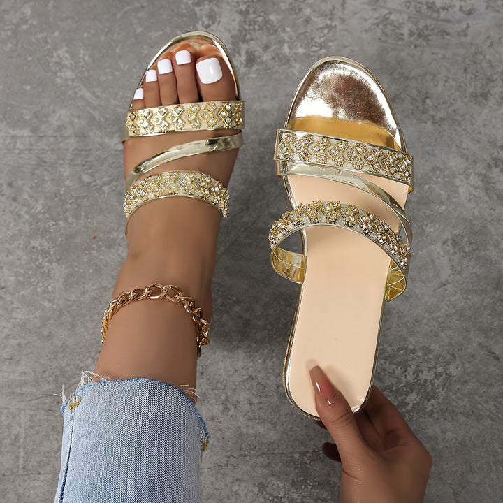 Shiny Wedge Sandals with a Gentle Fit